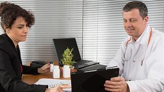 Αυτοκίνητα, κουπόνια και ασφάλειες «καίνε» τους ιατρικούς επισκέπτες