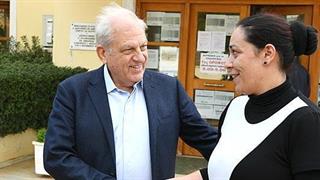 ΙΑΣΩ-ΙΑΣΩ ΠΑΙΔΩΝ: Επίσκεψη του Δρ. Γ. Σταματίου στη Μάνδρα για την προσφορά στους κατοίκους της