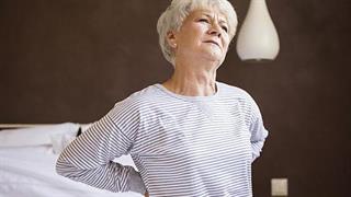Πόνος στην πλάτη: σήμα κινδύνου στους ηλικιωμένους;