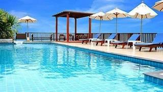 Υπουργείο Υγείας: “Τρίπλα” από επιχειρήσεις για την αδειοδότηση πισίνας - Η ισχύουσα διαδικασία