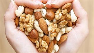 Φυτική πρωτεΐνη και ξηροί καρποί βοηθούν στη μείωση της χοληστερόλης   