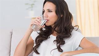 Βοηθά το νερό στο αδυνάτισμα;