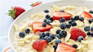 Πώς η κατανάλωση πρωινού βοηθά στο κάψιμο περισσότερων θερμίδων