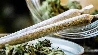 Παιδιά μητέρων που καπνίζουν κάνναβη μπορεί να τη δοκιμάσουν νωρίτερα