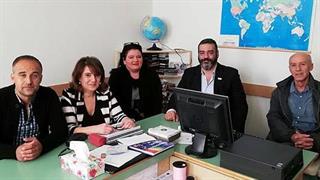 Παράδοση ειδικού εξοπλισμού για μαθήτρια με πρόβλημα όρασης