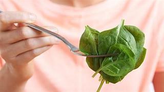 Τα πράσινα φυλλώδη λαχανικά προστατεύουν από την εκφύλιση ωχράς κηλίδας