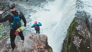 Στα γονίδια μπορεί να οφείλεται η αγάπη για τον κίνδυνο