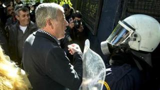 Κλήση στην ΠΟΕΔΗΝ από το Τμήμα Προστασίας του Κράτους!