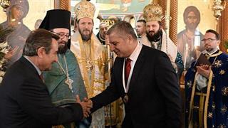 Βράβευση του  Προέδρου του ΙΣΑ από τον Επίσκοπο Σαλώνων Αντώνιο