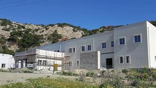 Με κενά εγκαινιάζεται το νεόδμητο νοσοκομείο Καρπάθου - Τι αναφέρουν υπουργείο και εργαζόμενοι