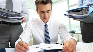 Διαφθορά και η έλλειψη Αξιοκρατίας διώχνουν τους νέους στο εξωτερικό