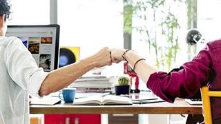 Νέες θέσεις εργασίας από την φαρμακοβιομηχανία