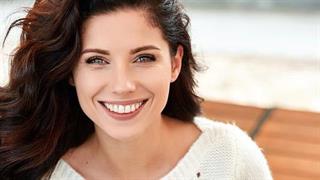  Πώς ''μεταμορφώνει'' το πρόσωπο η Αισθητική Οδοντιατρική