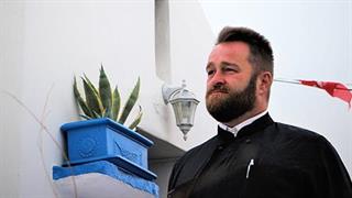 Απόστολος Δάμκαλης: Ο ιερέας - μοτοσυκλετιστής του ΕΚΑΒ