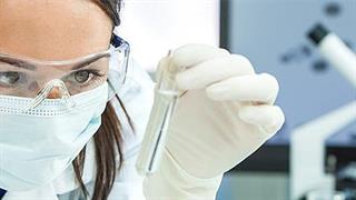 ΠΟΥ: Αυξήστε 40% την παραγωγή σε μάσκες - γάντια για κοροναϊό