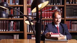 Καθηγητής Ιωάννης Ιωαννίδης για τον κοροναϊό: Η καραντίνα, ο ελέφαντας και η γάτα