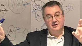 Ηλίας Μόσιαλος για κορωνοϊό: Πώς θα επιστρέψουμε στην κανονικότητα