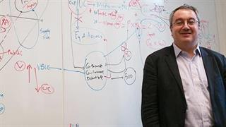 Μόσιαλος για κορωνοϊό: Το σχέδιο για την επόμενη μέρα