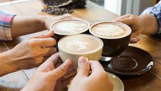 Σημάδια ότι το παρακάνετε με τον καφέ