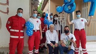 Το Σώμα Εθελοντών Σαμαρειτών του Περιφερειακού Τμήματος Ε.Ε.Σ. Λάρισας στο πλάι υπερηλίκων