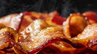 Μακριά από χοτ ντογκ και μπύρα για αποφυγή καρκίνου