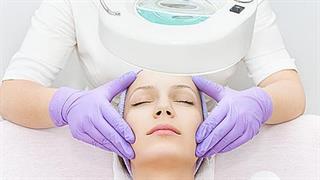 Πώς να φαίνεστε νεότεροι ενισχύοντας το φυσικό σας κολλαγόνο