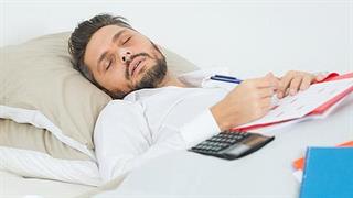 CDC: Οι πλούσιοι κοιμούνται περισσότερο από τους φτωχούς