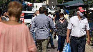 Ποιες υφασμάτινες μάσκες "μπλοκάρουν" και τα μικρά σταγονίδια με κορωνοϊό