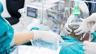 Πανδημία: Αρνητικά ρεκόρ τον Νοέμβριο στους διασωληνωμένους