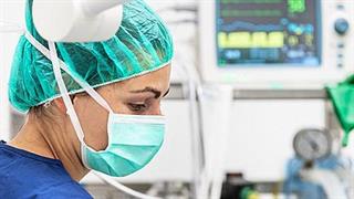 Οι ΜΕΘ στην Ευρώπη βρίσκονται κοντά στη μέγιστη πληρότητά τους από την αρχή της πανδημίας