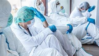 Πληρότητα 500 θέσεων ΜΕΘ "γονατίζει" το σύστημα - Πώς δεν θα ξαναφτάσουμε εκεί