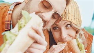 Ανατροπές για το take away σε καφέ-εστίαση