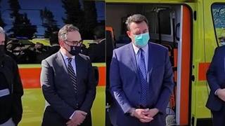 12 ασθενοφόρα μικρού όγκου, παραδόθηκαν σε ισάριθμα νησιά