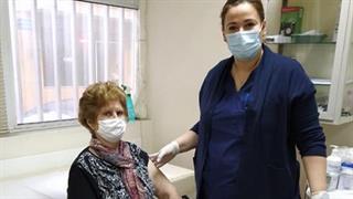 Οδηγίες για τον εμβολιασμό στις ηλικίες 60 - 64 ετών