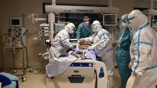 2.512 νέες λοιμώξεις από κορωνοϊό - 52 ακόμη θάνατοι