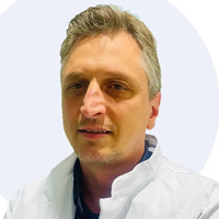 Μανόλης Νικολούσης